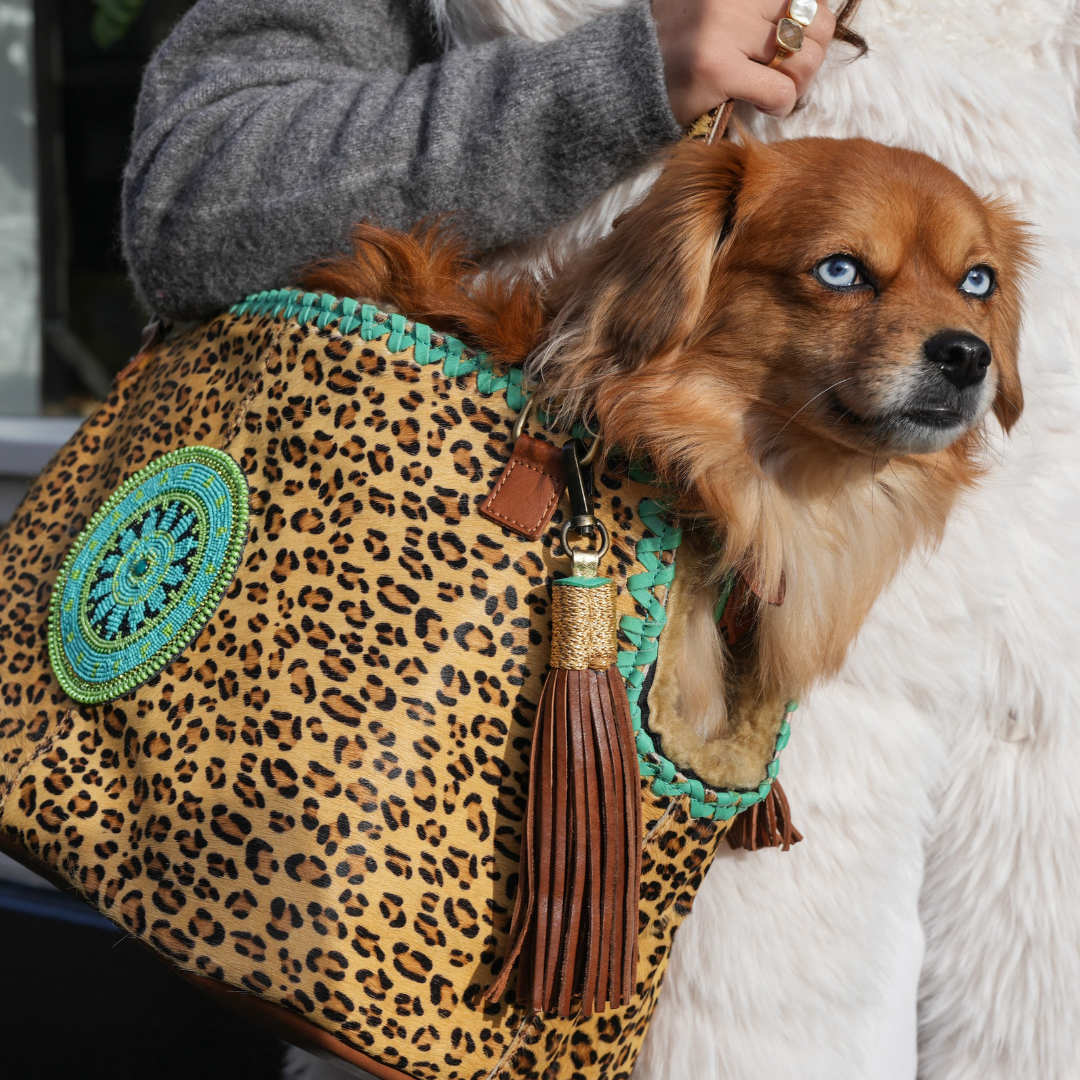 Leoparden-Lilien-Leder-Hundetragetasche (bis zu 8 kg)