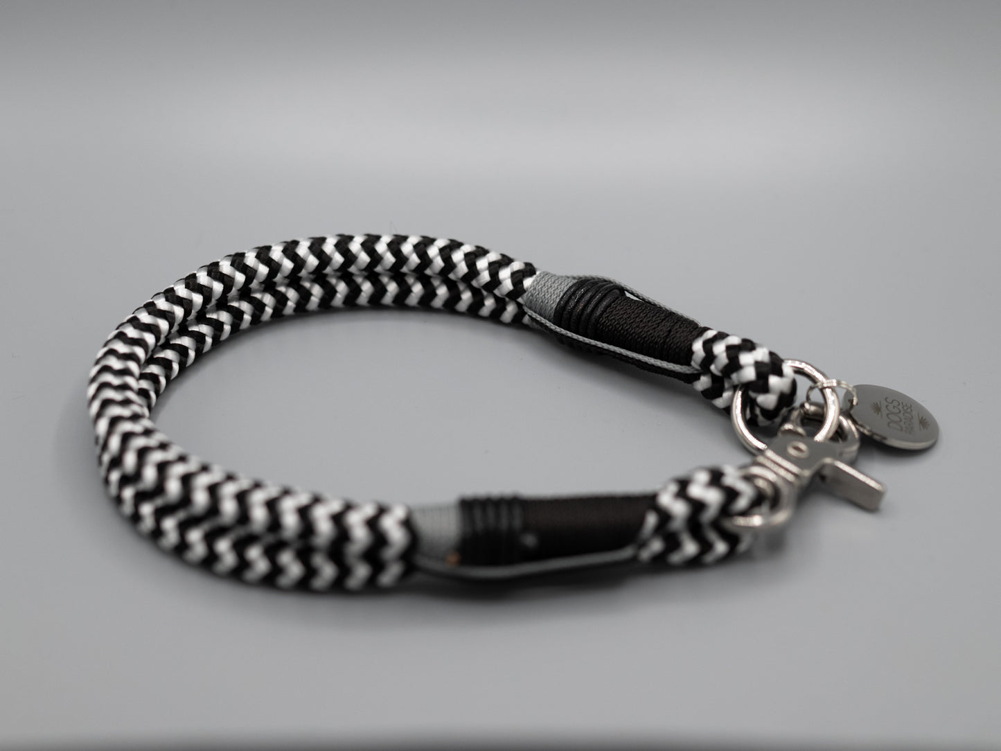 Signature Collection Tau Halsband - "New York" mit Gold oder Silber
